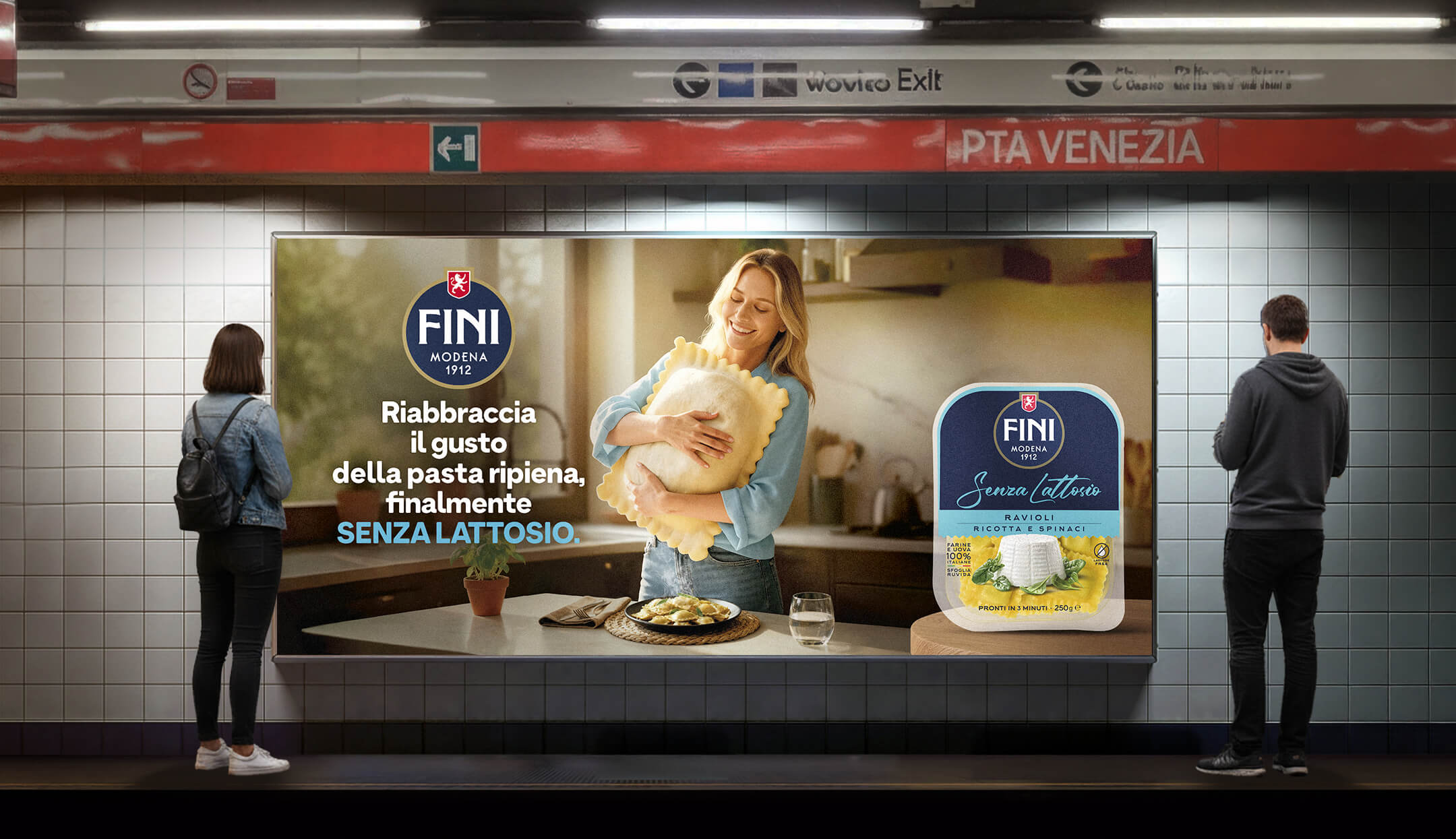 Affissione all'interno della metro di Milano della campagna ADV Fini Modena prodotti senza lattosio