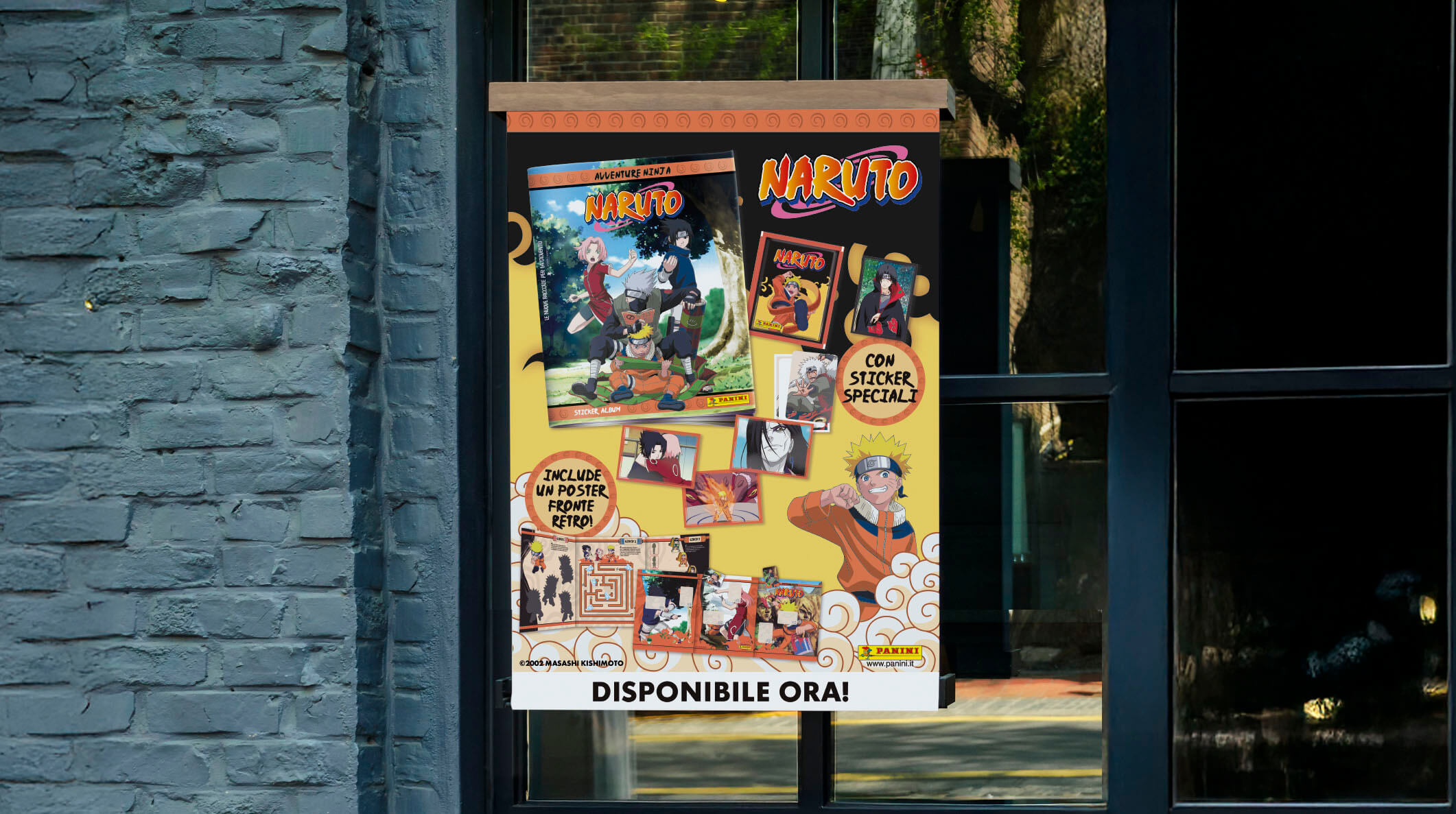 Poster Naruto affisso alla porta di un'edicola